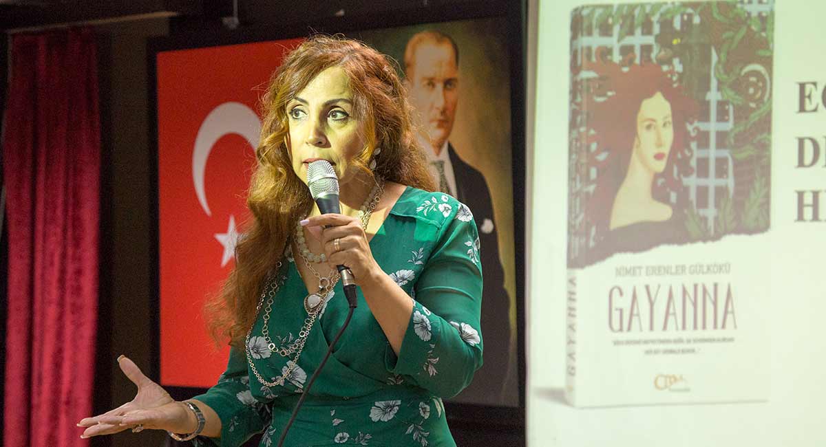 Gayanna'ya Büyük İlgi