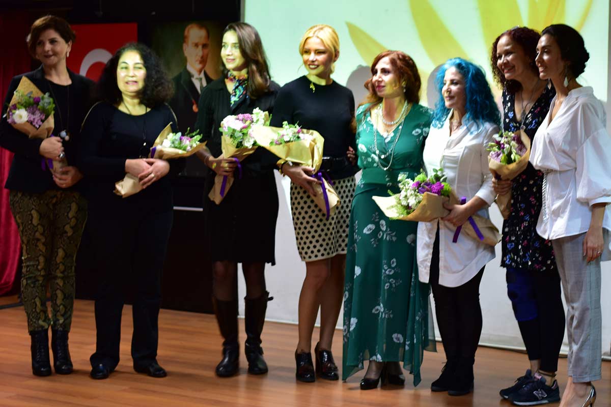 Kadın İlk Eğitmendir